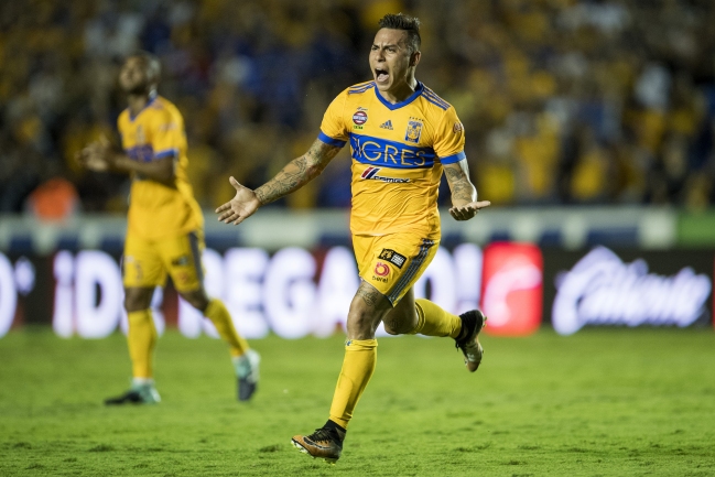 Eduardo Vargas le dio el triunfo a Tigres ante Tijuana