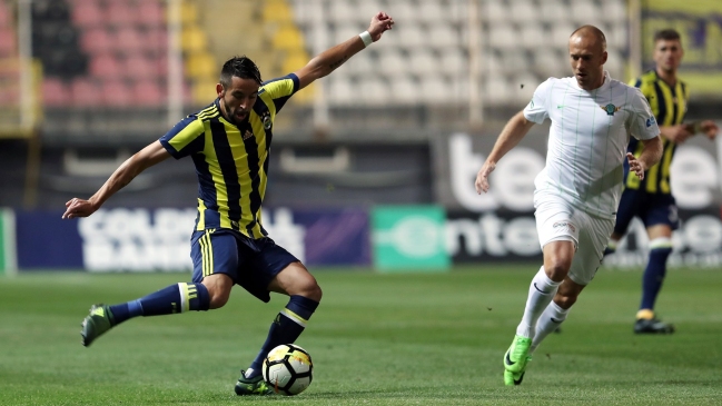 Mauricio Isla participó en dura caída de Fenerbahce por la liga turca