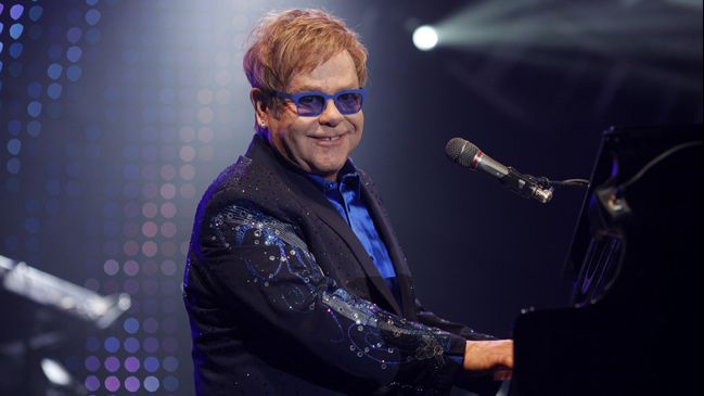 Elton John publicará 
