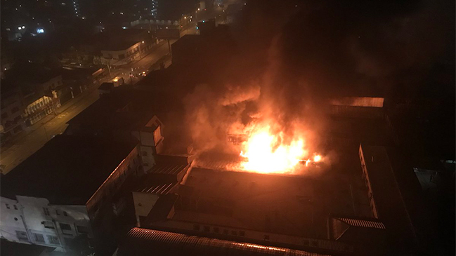 Incendio afectó a Tribunal de Familia en San Miguel