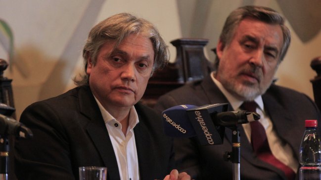 Violencia en La Araucanía marcó debate presidencial de Cooperativa y Universidad de Chile