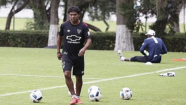 Franklin Salas: Chile tiene ventaja sobre Ecuador por su mayor experiencia