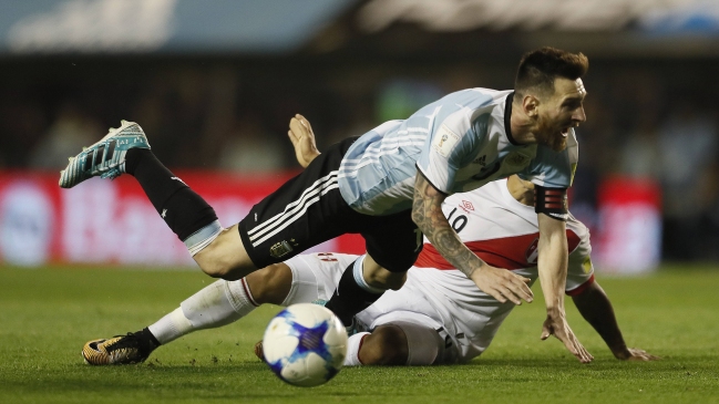 La prensa argentina calificó de injusto el empate con Perú y aseguró que tiene 