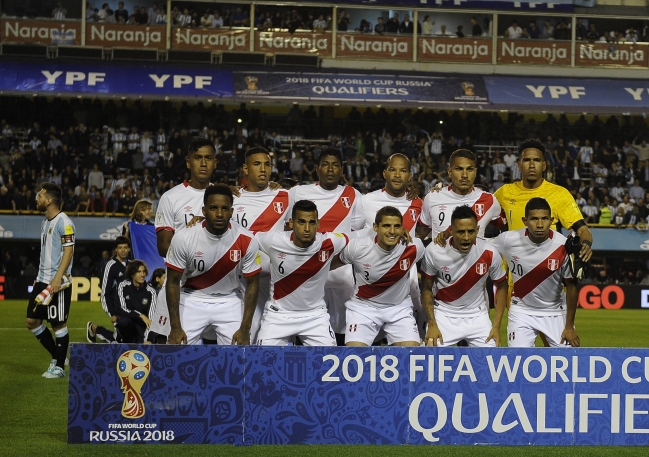 Gobierno peruano acortó jornada laboral para que todos puedan ver partido ante Colombia