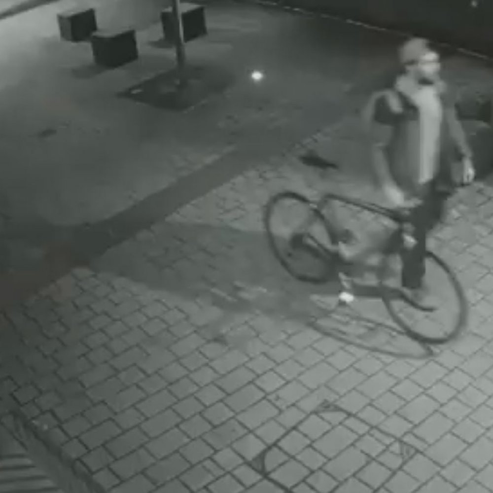 Joven inglesa fue abusada sexualmente tres veces en menos de una hora