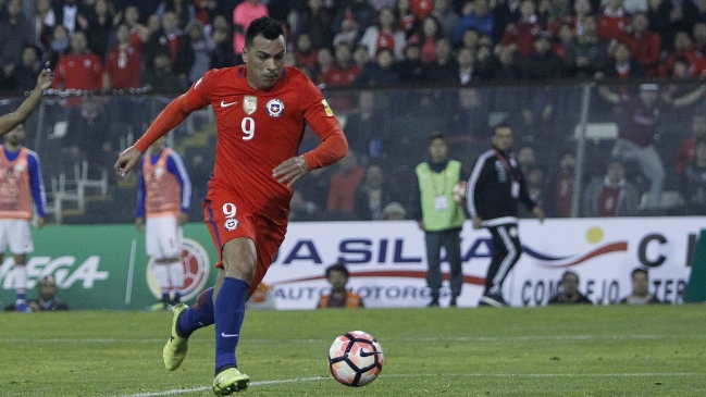 Esteban Paredes reconoció quiebre en La Roja y pidió que no critiquen más a Arturo Vidal