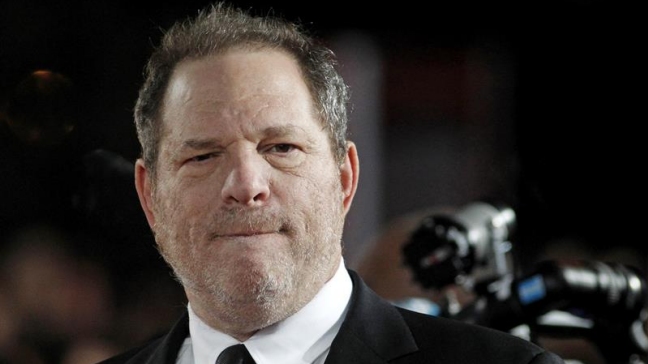 Policía británica investiga otras tres denuncias de abusos contra Weinstein