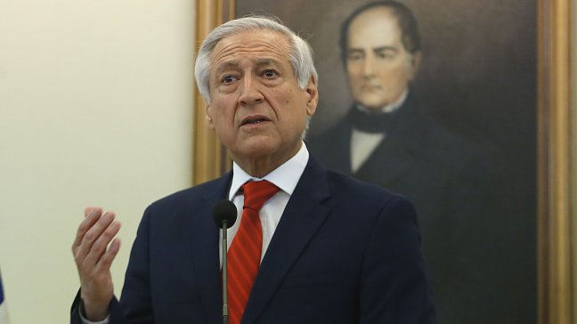 Canciller Muñoz confirmó que venezolanos asilados llegarán esta semana a Chile