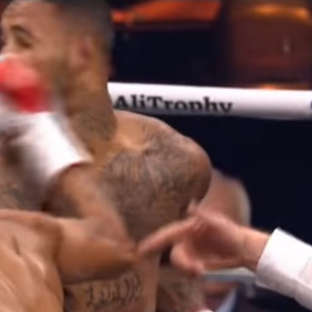 Golpe ilegal conmocionó al boxeo británico en Wembley