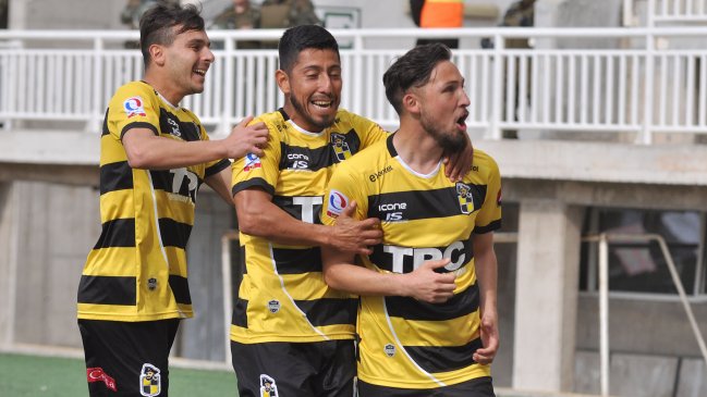 Coquimbo Unido venció a Iberia y lo puso en aprietos en la tabla del descenso en la Primera B