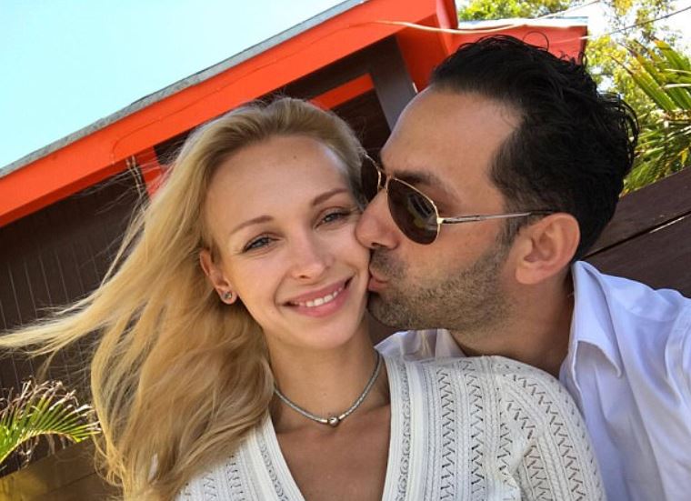 Modelo rusa se vengó de su ex novio por no prestarle dinero