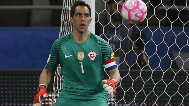Julio Rodríguez: Claudio Bravo es irreemplazable en la selección