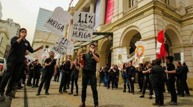 Trabajadores del Municipal de Santiago pusieron fin a la huelga