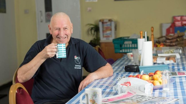 Jardinero vivió diez años en el bosque porque se aburrió de su esposa