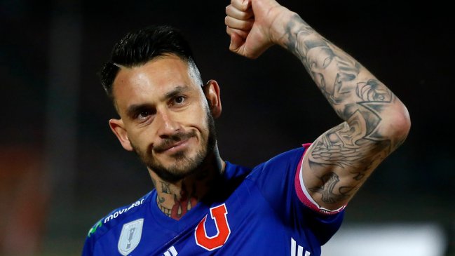 Pinilla publicó foto con la barra de la U y recibió celebrada respuesta de su señora