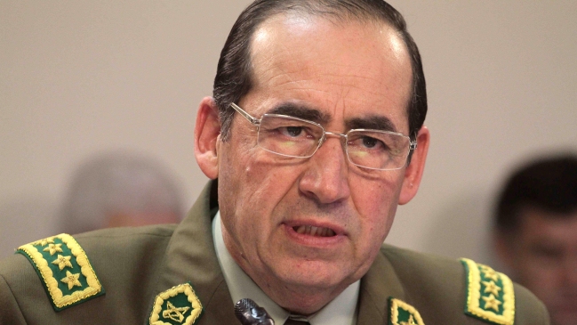 Ex director de Carabineros no recuerda oficio del CDE que alertó mal uso de fondos