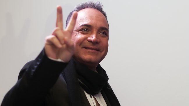 Luchador de WWE saludó a Luis Jara por su cumpleaños y realizó una curiosa petición