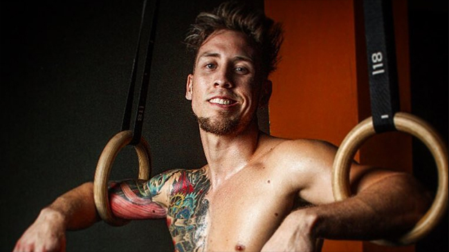 Felipe Lasso compartió su nueva cara a través de redes sociales