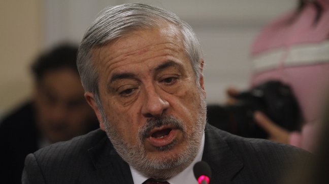 Ex ministro Jaime Mañalich fue designado como gerente general de Clínica Las Condes