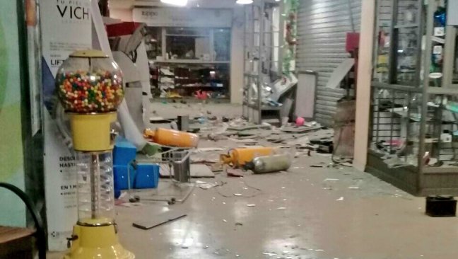 Robo con explosión de cajeros automáticos dejó daños en Versluys de San Pedro de la Paz