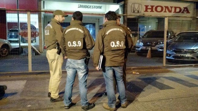 Delincuentes robaron tres vehículos último modelo desde automotora penquista