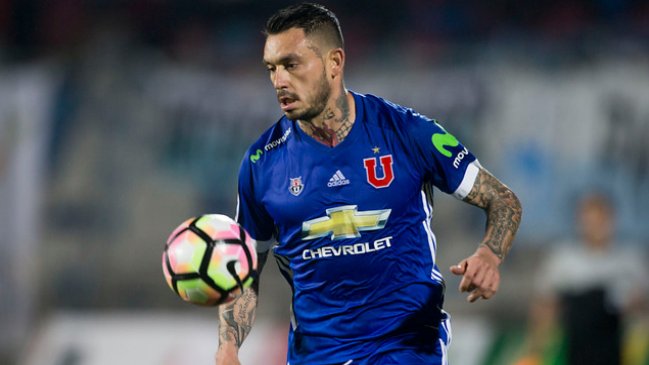 Mauricio Pinilla sigue en duda de cara al clásico universitario ante la UC
