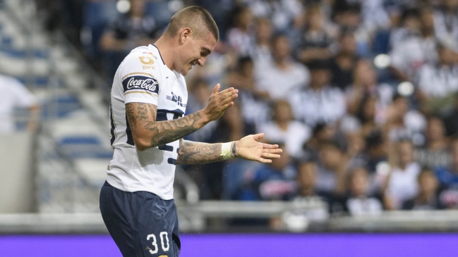 Nicolás Castillo fue expulsado en dura derrota de Pumas UNAM en México