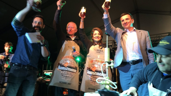 Valdivia: Realizan la primera fiesta cervecera del 
