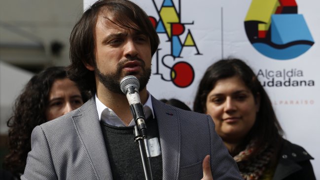 Sharp: Frente Amplio no puede entrar en la lógica de negociación con la Nueva Mayoría