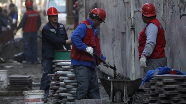 INE: Desempleo del trimestre julio-septiembre bajó a 6,7 por ciento