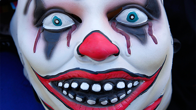 En pleno Halloween, sujetos enmascarados protagonizaron violento robo