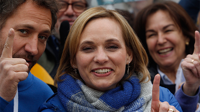 Goic pone en duda acuerdo con Guillier: 