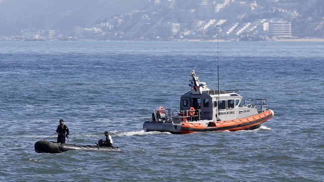 Encuentran cadáver flotando en el Muelle Barón