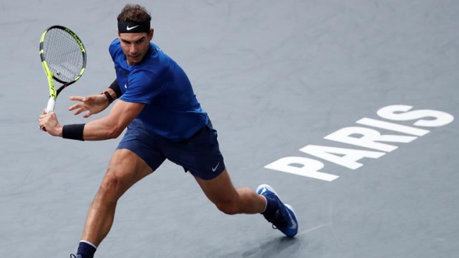 Rafael Nadal logró un trabajado triunfo ante Pablo Cuevas y avanzó a cuartos en París-Bercy