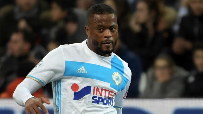 UEFA decidirá sobre sanción a Patrice Evra el 10 de noviembre