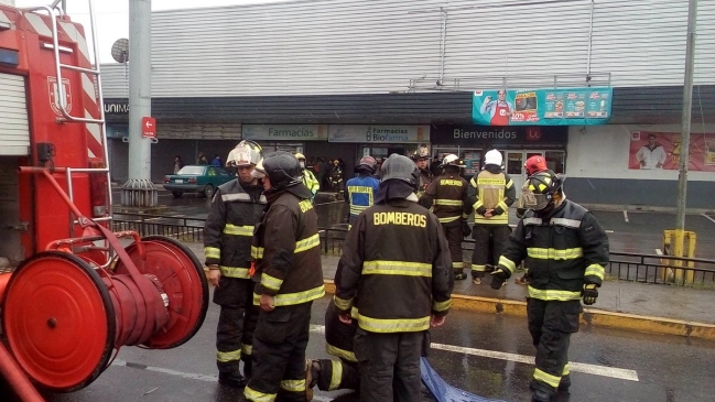 Fuga de freón en supermercado deja dos personas intoxicadas en San Pedro de la Paz