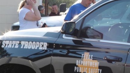   Hombre armado perpetró una masacre en una iglesia de un pueblo de Texas 