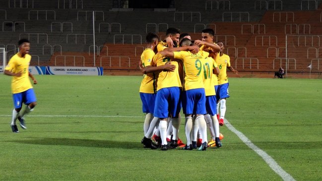 Brasil y Perú triunfaron en el inicio del Grupo B del Sudamericano sub 15