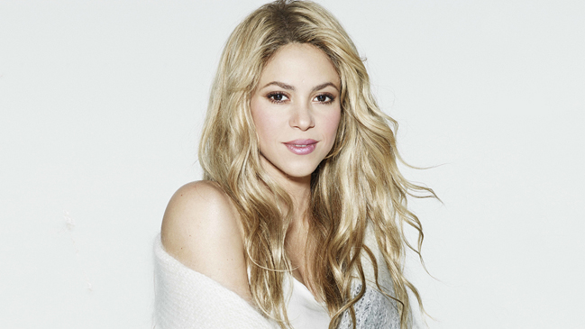Shakira suspendió su gira mundial por problemas en su voz