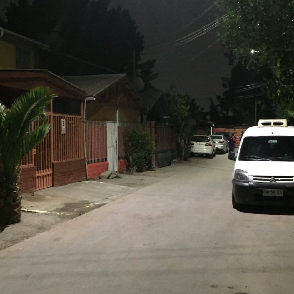 Matrimonio sufrió portonazo en San Bernardo: Conductor fue baleado en la cara