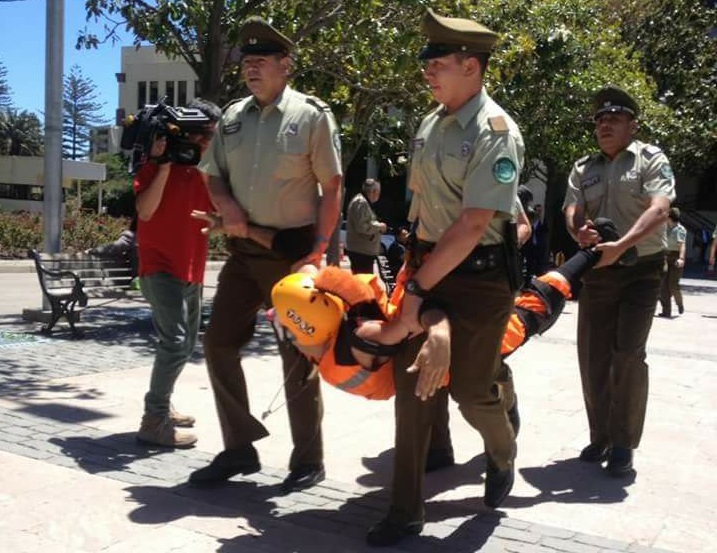 Candidatos del Frente Amplio y un mimo fueron detenidos en Valparaíso