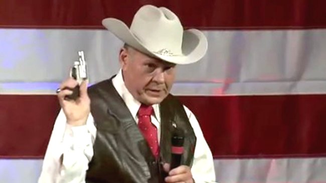 EEUU: Candidato ultraconservador es acusado de abusar a una niña de 14 años