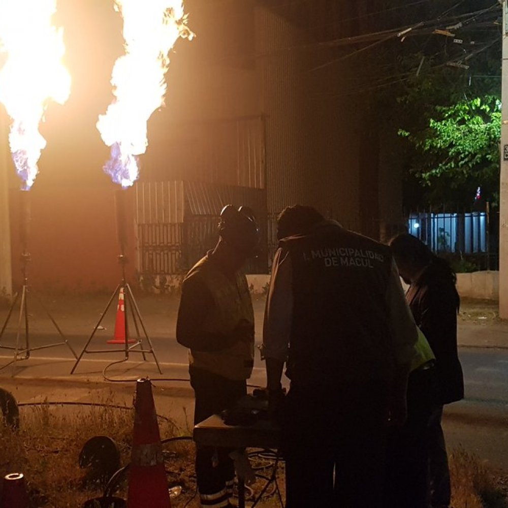 Rotura de matriz de gas natural obligó corte de suministro en sector de Macul
