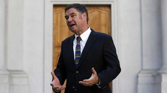 Ossandón dice que Rodolfo Carter es un 