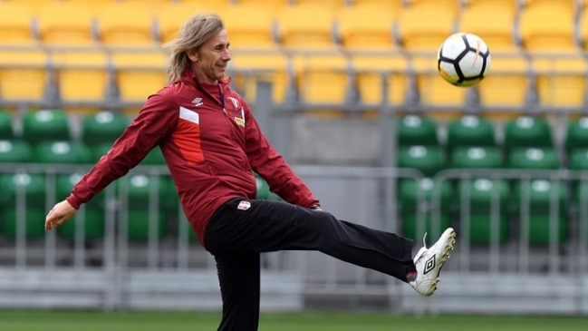 Ricardo Gareca, de verdugo a héroe de Perú