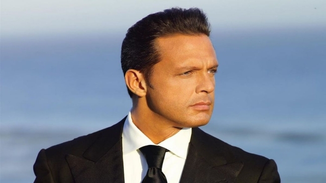 Serie de Luis Miguel comenzó grabaciones y dio a conocer foto del elenco