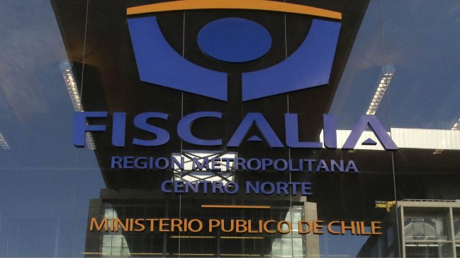 Investigarán a fiscal que liberó a jóvenes que lanzaron bombas molotov a Carabineros