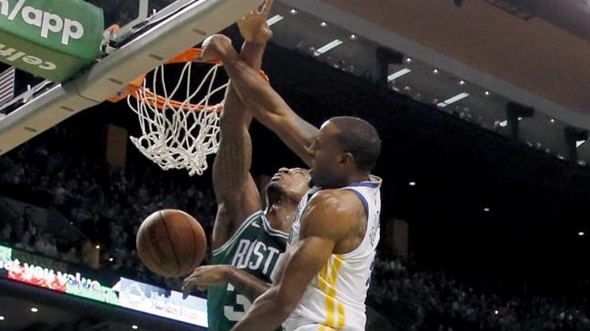 Warriors tampoco pudieron frenar a los Celtics en la NBA