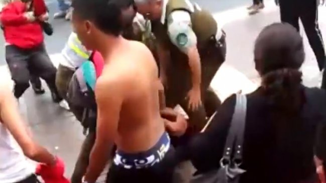 Pelea de estudiantes dejó cinco carabineros heridos en Antofagasta