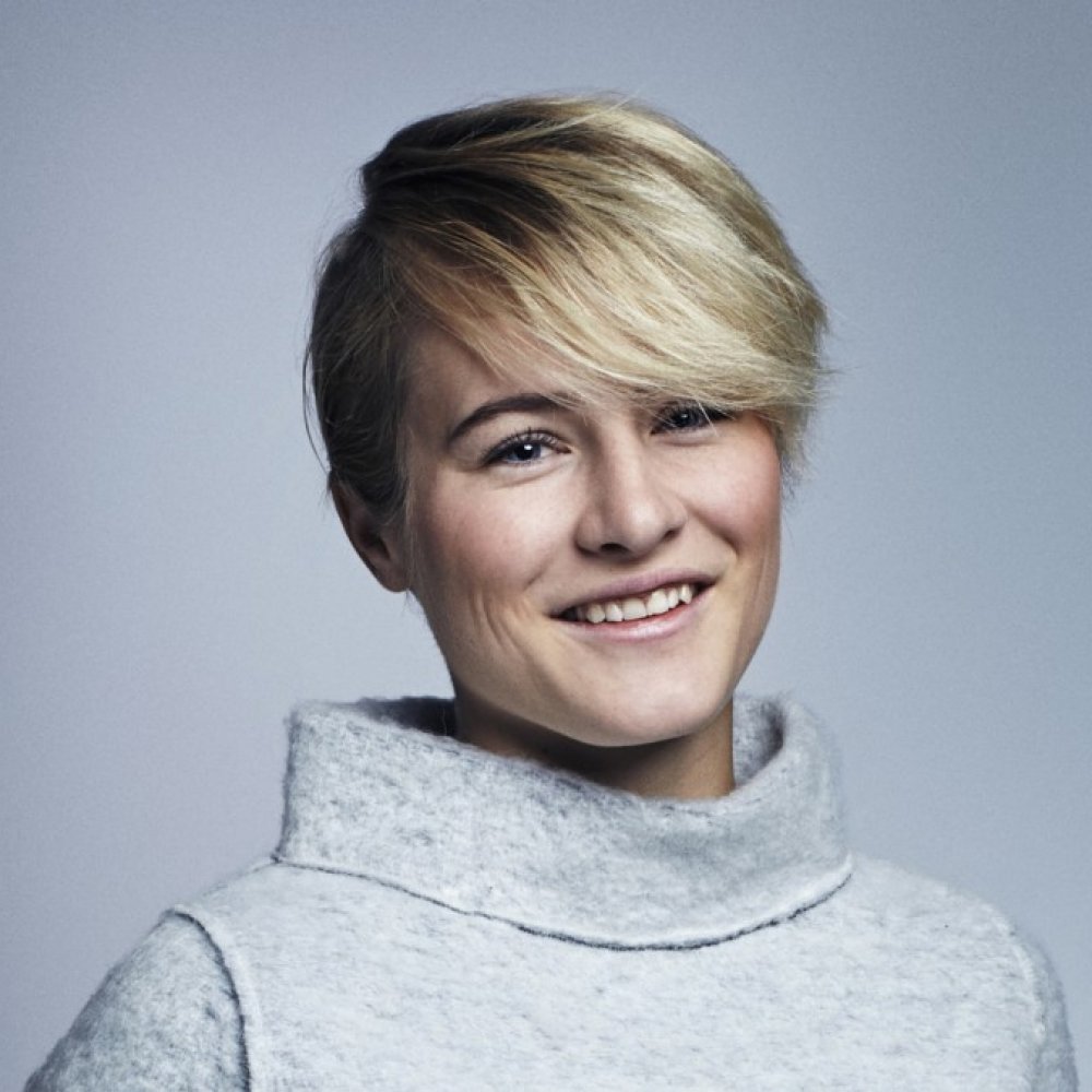 La mujer más rica de Noruega deberá pagar millonaria multa por tomar de más